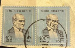 Mektup Zarfından Kesilmiş  / Postadan Geçmiş İkili Pul Filateli - İstanbul 7.V. 1971 Damgalı - ATATÜRK, 100 KURUŞ - Türkiye Cumhuriyeti - Turkish Stamp - NOSTALJİK DOĞUM GÜNÜ HEDİYESİ