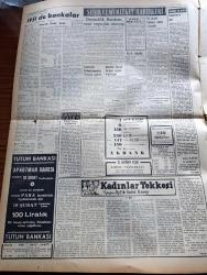 Vatan Gazetesi - 5 Şubat 1953 - Sait Bilgiç İle Tahsin Tola Hakkında Savcı Takibata Karar Verdi - Ahmet Emin Yalman Köşe Yazısı - Samsun Milletvekili Hasan Fehmi Ustaoğlu Açtığı İlk Davayı Kaybetti - Dün Ev Ve Dükkan Kiraları Kanunu Müzakere Edildi - Kızıl Çin Kore İçin Teklif Yaptı - Türkiye'ye Gelen Japon Güreş Takımı Antrenman Yaptı Fotoğraf - Kadınlar Tekkesi Yazan Refik Halid Karay Yazı Dizisi - Denizcilik Bankası Yeni Vapurlar Alacak - Komünistler Berlin'de İki Caddeyi Kapattı - Fedaiyani İslam Cemiyeti Başkanı Navab Safavi Serbest Bırakıldı - Dünya Futbol Turnuvası - Fotoğraflarla Haberler - Mapusane Çeşmesi Yazan Mehmet Yanık Yazı işleri - Piyangodan Kazandıkları Parayı Ne Yaptılar Yazan Fasih İnal Yazı Dizisi - Askerlerimizin Giydiği Üniformalara Dair Yazan Altemur Kılıç Yazı Dizisi - Habeş Güneşi Yazan Jean D'esme Yazı Dizisi - Öğretim Eğitim Gençlik Köşesi - Profesyonel Boks Maçları Tehir Edildi - Yirminci Asır Dergisi Toplattırıldı - İstanbul Ankara Radyosu Programı