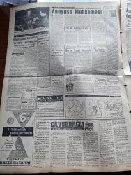Vatan Gazetesi - 26 Eylül 1961 - İsmet İnönü Seçim Kampanyasının İlk Konuşmasını Yaptı - Milli Birlik Komitesi'ni Devirmeye Teşebbüsten Sanık Olan Ahmet Çiftçi'nin 17 Gün Süren Müşahadesi Sona Erdi - İsmet İnönü'nün Gezisinden Notlar - Ragıp Gümüşpala Adalet Partililer Çok Mağdur Oldular Dedi - Başkan Cemal Gürsel Dün Salim Başol İle Görüştü - Harp Silahları Yok Edilmelidir - Cumhuriyetçi Köylü Millet Partisi İl İdare Kurulundan 5 Üye İstifa Etti - Radyo Tiyatrosu - İstanbul'un Kurtuluşu Törenle Kutlanacak - Anayasa Mahkemesi - Berlin Sanat Festivali - Gavurdağlı Fatma Serhan'ın Romanı Yazı Dizisi - Amerika'nın Berlin Hakkındaki Tutumunun Değiştiği Söylentileri Birbirini Tutmuyor - Fidel Castro'ya Karşı Bir Seri Suikast Teşebbüsü Meydana Çıkarıldı - Usta Diplomat Dillon Che'ye Karşı - Doludizgin Samim Kocagöz'ün Romanı Yazı Dizisi - Kennedy'nin Büyük Savaşı Yazan K S. Karol - Borç Borç Borç Ve Fenerbahçe'ye Protesto - Altı Aylık Askerler Asıl Takımlarında Oynayacak