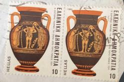 Yunanistan Pulu - Greek Stamp - Mektup Zarfından Kesilmiş  / Postadan Geçmiş İkili Pul Filateli - Damgalı - YUNAN PULU 1983, 10 PARA - YABANCI PULLAR - NOSTALJİK DOĞUM GÜNÜ HEDİYESİ