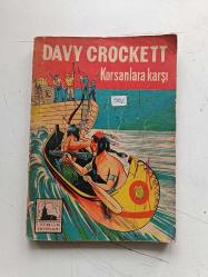 DAVY CROCKETT KORSANLARA KARŞI ( KİTAP RAF )