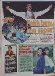 SABAH GAZETESİ-YENİ-TV GUİDE DERGİSİ-MODERN TV DERGİSİ-3 TEMMUZ-9 TEMMUZ-1993-SAYI:24-KAPAK-FOTOĞRAF-RÖPORTAJ-HAFIZIN KIZI-SAFİYE  SOYMAN-DÜNYAYA AÇILDI-PEMBE DİZİ HABERLERİ-UYDUDAN SEÇMELER-AYŞE SARIKAYA-OĞLUM VE TİYATRO TEK AŞKIM DİYOR-SOPHIE MARCEAU VE ZUHAL OLCAY FİLMLERİYLE EKRANDA-KAAN GİRGİN-ÖZLEM DİNÇER-CEYLAN BÜYÜK KONUŞUYOR-CEYLAN PLAY-ALIVE-FATİH BUNU HEP YAPAR-FATİH KISAPARMAK-YEŞİM VE  YELİZ KARDEŞLERİN GELECEĞİ PARLAK-YELİZ TOZAN-YEŞİM TOZAN-GÜNÜN YILDIZI-ÇİĞDEM TUNÇ-SEZEN AKSU-GECELERİM GÜNDÜZLERİNDEN DAHA GÜZEL-GİZLİ YÜZ-SUNA PEKUYSAL-MUAZZEZ ERSOY-SEDA SAYAN-DON DIAMOND-ESKI THORNE'U UNUTTURAMADI-AY ÇARPMASI-PENTEGRAM-YİRMİBİR-GÜNER ÜMİT'Lİ SÜPER TURNIKE-ERHAN AKYILDIZ-HERŞEYE RAĞMEN-ŞERİF SEZER-TALAT BULUT