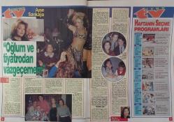 SABAH GAZETESİ-YENİ-TV GUİDE DERGİSİ-MODERN TV DERGİSİ-3 TEMMUZ-9 TEMMUZ-1993-SAYI:24-KAPAK-FOTOĞRAF-RÖPORTAJ-HAFIZIN KIZI-SAFİYE  SOYMAN-DÜNYAYA AÇILDI-PEMBE DİZİ HABERLERİ-UYDUDAN SEÇMELER-AYŞE SARIKAYA-OĞLUM VE TİYATRO TEK AŞKIM DİYOR-SOPHIE MARCEAU VE ZUHAL OLCAY FİLMLERİYLE EKRANDA-KAAN GİRGİN-ÖZLEM DİNÇER-CEYLAN BÜYÜK KONUŞUYOR-CEYLAN PLAY-ALIVE-FATİH BUNU HEP YAPAR-FATİH KISAPARMAK-YEŞİM VE  YELİZ KARDEŞLERİN GELECEĞİ PARLAK-YELİZ TOZAN-YEŞİM TOZAN-GÜNÜN YILDIZI-ÇİĞDEM TUNÇ-SEZEN AKSU-GECELERİM GÜNDÜZLERİNDEN DAHA GÜZEL-GİZLİ YÜZ-SUNA PEKUYSAL-MUAZZEZ ERSOY-SEDA SAYAN-DON DIAMOND-ESKI THORNE'U UNUTTURAMADI-AY ÇARPMASI-PENTEGRAM-YİRMİBİR-GÜNER ÜMİT'Lİ SÜPER TURNIKE-ERHAN AKYILDIZ-HERŞEYE RAĞMEN-ŞERİF SEZER-TALAT BULUT