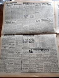 Vatan Gazetesi - 25 Nisan 1955 - CHP'nin Yolu Ne Tarafa Yazan Ahmet Emin Yalman Köşe Yazısı - Hirfanlı Barajının Temel Atma Töreni Dün Yapıldı - Saksonya Seçimlerinde Adenauer Geride Kaldı - Fenerbahçe Atletico De Rio'yu Dün 4 1 Mağlup Etti - Refik Şevket İnce Vefat Etti - Sait Faik Abasıyanık Armağanı'nın Neticesi Belli Oldu - Dün Yeşilköy'de Paraşüt Gösterileri Yapıldı - Hanımın Çiftliği Yazan Orhan Kemal Yazı Dizisi - Erenköy Kız Lisesinde Mezunlar Günü - 3. Türk Film Festivali Bu Sabah Başlıyor - Darüşşafaka İçin Tesis Kuruluyor - Mussolini'nin Metresinin Ailesi Tazminat İstiyor - Gazeteci Ceyn Arden'in Maceraları Çizgi Roman - Her Gün Bir Yıldız Terry Moore - Şah İsmail Yazan Feridun Fazıl Tülbentçi Yazı Dizisi - Amerika'nın Sesi'nin Pul Meraklılarına Hediyesi - Toprak Sevgisi Senaryo Ve Resim Çetin A. Özkırım - Cumhurreisi Ameliyat Yapan Millin Ve Hastanesi - Grekoromen Dünya Güreş Şampiyonası Sona Erdi -  Beşiktaş Gençlerbirliğini 1 0 Mağlup Etti