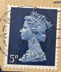 İngiltere Pulu - England Stamp - Mektup Zarfından Kesilmiş  / Postadan Geçmiş Pul Filateli- 1969 Damgalı -  II. ELIZABETH, 5 PARA - YABANCI PULLAR - NOSTALJİK DOĞUM GÜNÜ HEDİYESİ