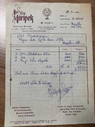 Efemera - NEGATİF FİLM FATURASI - 29 EYLÜL 1986 - STÜDYO MORİPEK - SÜLEYMAN MORİPEK - TAKSİM, İSTANBUL - OSMAN FAHİR SEDEN, O.F.S. PRODÜKSİYON - BEYOĞLU, İSTANBUL - ISLAK İMZALI, KAŞELİ - 21 x 29 cm EBATLI ORİJİNAL FATURA - TÜRK SİNEMA - FİLM TARİHİ - kitantik - kitaLog