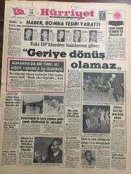 HÜRRİYET GAZETESİ 12 TEMMUZ 1968 YIL :21 SAYI :7258--Demirel :Bu konuda yarın konuşacağım ---Haber Bomba  tesiri yarattı ---Geriye dönüş olamaz ---Sevdiği dul Alman kadın ile Türk aşığını vuran katil  bizde adet böyledir  dedi ---Çalışma Bakanı Münih te İstanbul kabadayıları mekik  dokuyorlar dedi ---Gelen  3 uçak da arıza yapınca  yaralı çocuk  dördüncüsü ile nakledildi --Sibirya da 54 yıl önce kalan Türk ile Alman subayı Taksim de  buluşacaklar ---Yüzlerce  turist her  gece halay çekiyor ---Kaçak oto sokan şebekenin bir elemanı 2,5 ay  sonra yakalandı --İşçiler haftada  48 saat çalışacak---Blaiberg 'i yaşatan serumu Alman doktorlar bulmuşlar --Santa Lucia otel işleten Türk --25 Kilometrelik maraton için 14 yüzücü bu sabah--Mercer 'in eseri :M.City mucizesi ---2,14 Metrelik Hüseyin Alp Sivasspor a antrenör  oldu ---Fenerbahçeliler Salim 'i Arjantinli Rattin e  benzetti ----İstanbul çevre yolunun geçeceği yerler  belli oldu ---Diğer partiler siyasi hakların  verilmesine karşı ---