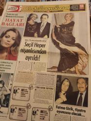 Saklambaç,Türkiye'nin En Çok Satan Kadın Gazetesi  Manşet Sayfası - 24 Şubat 1977 -  Seçil Heper, Melih Caculi , Fatma Girik,Ali Sururi , Romy Schneider,Michel Piccoli
