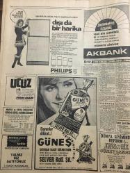 HÜRRİYET GAZETESİ 10 TEMMUZ 1968 YIL :21 SAYI :7256--McNamara İstanbul da Bankacı ve İş Adamları ile Görüştü ---Halk sağlığı ile alay edenler var ---Paris te ki defilede Türk çifti beğenildi ---Ankara gecekondu sahipleri metrekaresi 1 liraya arsa alacak ---Yağmurdan çürümesin diye köprünün üstüne kiremit  döşeyip dam yaptılar ---Mezar sıkıntısını önlemek için Berlin de ölüler dikine gömülecek ---Galatasaraylı Mustafa 150 Bine İz.Spor da --Yüzme Maratonunda Favori :Bulgarlar ---Bisikletçiler ,yorgunluğu Boğaz da bıraktı ---Güreş Federasyonu Başkan Adayı : Rauf Meleksoy ----Yakuşin Türkler tehlikeli rakiptir ---Apak :Dünya futbolu ile aramızda uçurum vardır ---Üniversite Güreş Takımımızdan Şampiyonluk Bekleniyor ---Selahattin Torkal  ---Kainat Güzeli Adayı Helen ---Süveyş Kanalın da ki ateş teatisinde 39 Mısırlı öldü --Fahrettin Kerim basın toplantısında her telden çaldı ---CHP 1969 u iktidara hazırlık yılı ilan etti --Diyarbakır da dondurmadan 200 kişi zehirlendi ---