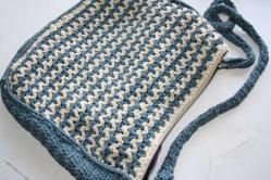 EL ÖRMESİ  ÇANTA    DETAYLAR RESIMLERDE    (ANTİK KOLİ 30