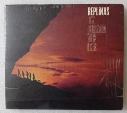 REPLİKAS / Biz burada yok iken ~ [ DİGİPAK EDİSYON - CD ]