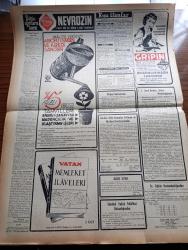 Vatan Gazetesi - 5 Nisan 1955 - Yeni Bir Suikast Yazan Ahmet Emin Yalman Köşe Yazısı - Kamil Şemun Ve Celal Bayar Bugün İstanbul'a Geliyor - Yunan Denizaltıları Kıbrıs'a Silah Çıkardı - İngiliz Irak Paktı İmzalandı - Başvekil Adnan Menderes Max Thornburg İle Görüştü - Dumlupınar Denizaltısı Şehitleri Anıldı - Meteoroloji Umum Müdürü Fuat Adalı Yağmur Durumu İçin İzahat Verdi- Hanımın Çiftliği Yazan Orhan Kemal Yazı Dizisi - Gazi Osman Paşa Dün Anıldı - Rumelihisarı Ve Tarihi Eserler Restore Edilecek - Geçmişte Bugün Müşir Gazi Osman Paşa'nın Ölümü Yazan Feridun Fazıl Tülbentçi Yazı Dizisi - Gazeteci Ceyn Arden'in Maceraları Çizgi Roman - Nafia Vekili Kemal Zeytinoğlu - NATO'nun 6. Yılı İçin Tören - Altmış Yaşında Harikalar Yarayan Bir Soprano Kirsten Flagstad - Şöhretten Şikayet Eden İki Meşhur Yıldız Audrey Hepburn ile Kocası Mel Ferrer - İtalya'yı Tehdit Eden Dava Yazan Michael Sheldon Yazı Dizisi - Grekoromen Güreş Seçmeleri Cumartesi Günü Yapılıyor - Avrupa Boks Şampiyonası