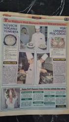 TÜRKİYE PAZAR GAZETESİ - 21 ŞUBAT 1993 - RUŞEN EŞREF , EYÜP SULTAN DA RAMAZAN GECESİ - BARBAROS HAYRETTİN PAŞA , TURGUT REİSİMİ DÜNYALARA DEĞİŞMEM , PROF. DR. İSMET MİROĞLU - ERTAN TÜNER , EKRANLAR DARPHANE GİBİ , ÇARKIFELEK, HAYDİ BASTIR , HANİ VARYA , JOKER - TURHAN, BURHAN ÖZTEKİN . HEPATİT C CAN ALMAYA DVAM EDİYOR - MARMARA OTELİ BAŞAŞÇISI SEDAT ÖZKAN USTA - LEVENT AKIN , VİTRİNLERDE NELER VAR - GÜLER ERKAN TATLI DİLİM , GÜLER YÜZLÜM - RABİA AKÜZ , SİNEKTEN AKREBE - EŞREF KOLÇAK , HAYATIMDA ŞEVKLE OYNADIĞIM TEK FİLM , AZİZ MAHMUT HÜDAYİ HZ. NİN HAYATINI ANLATAN FİLM TAMAMLANDI -  KERAMETTİN AŞMAZ , HZ. ÖMERE GELİN OLAN KIZ - BİL BUL - BİZİM SOKAK - TIRCININ KARISI, YÜZÜNÜN KARASI ...