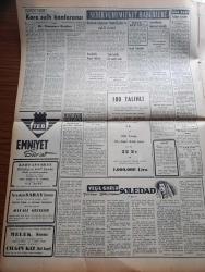 Vatan Gazetesi - 15 Eylül 1953 - En İyi Propaganda Yazan Ahmet Emin Yalman Köşe Yazısı - Hayat Pahalılığına Karşı Savaş Açılıyor - Başbakan Adnan Menderes Memleketin Hızla Kalkındığını Söyledi - Celal Bayar Dün Kütahya'da Konuştu - Liseler Onbir Sınıfa İndiriliyor - Kapatılan Milliyetçiler Derneği Başkanı Sait Bilgiç Yeni Hazırlık Peşinde - Kızıllar Çin Hindinde Sulha Taraftar - Yeşil Gözlü Soledad Yazan Greta Granor Yazı Dizisi - Kore Sulh Konferansı Yazan Doktor Muammer Baykan - Zeytinburnu Nahiyesi Kuruldu - Atatürk'ün Naşının Anıtkabir'e Nakli Töreni - İşçi Partisi Üyesi Ahmet Başer Tevkif Edildi - İki Sanatkar Kızımız Suna Kan Ve İdil Biret'in Konseri - Hoş Memo Karikatür Çizen Al Capp - Afrika'da 4 Ay Yazan Tunç Yalman Yazı Dizisi - İstanbul Kapılarında Fethin Büyük Tarihi Romanı Yazan Feridun Fazıl Tülbentçi Yazı Dizisi - Film Tenkidleri - Kore Köprüleri Yazan James Michener Yazı Dizisi - Borsa - Odeon Mağazaları - P H Eksvatörleri - İstanbul Ankara İzmir Radyosu Programı