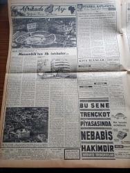 Vatan Gazetesi - 15 Eylül 1953 - En İyi Propaganda Yazan Ahmet Emin Yalman Köşe Yazısı - Hayat Pahalılığına Karşı Savaş Açılıyor - Başbakan Adnan Menderes Memleketin Hızla Kalkındığını Söyledi - Celal Bayar Dün Kütahya'da Konuştu - Liseler Onbir Sınıfa İndiriliyor - Kapatılan Milliyetçiler Derneği Başkanı Sait Bilgiç Yeni Hazırlık Peşinde - Kızıllar Çin Hindinde Sulha Taraftar - Yeşil Gözlü Soledad Yazan Greta Granor Yazı Dizisi - Kore Sulh Konferansı Yazan Doktor Muammer Baykan - Zeytinburnu Nahiyesi Kuruldu - Atatürk'ün Naşının Anıtkabir'e Nakli Töreni - İşçi Partisi Üyesi Ahmet Başer Tevkif Edildi - İki Sanatkar Kızımız Suna Kan Ve İdil Biret'in Konseri - Hoş Memo Karikatür Çizen Al Capp - Afrika'da 4 Ay Yazan Tunç Yalman Yazı Dizisi - İstanbul Kapılarında Fethin Büyük Tarihi Romanı Yazan Feridun Fazıl Tülbentçi Yazı Dizisi - Film Tenkidleri - Kore Köprüleri Yazan James Michener Yazı Dizisi - Borsa - Odeon Mağazaları - P H Eksvatörleri - İstanbul Ankara İzmir Radyosu Programı