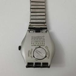 Swatch - Marka Kadın Kol Saati.Saatin Çalışmasında Sorun Yok Kordonun Değişmesi Lazım.
