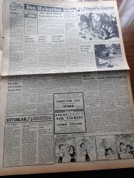 Vatan Gazetesi - 21 Eylül 1953 - Ya Çıkarsa Yazan Ahmet Emin Yalman Köşe Yazısı - Eski Gizli Polis Şefi Beria Rusya'dan Kaçarak Tarafsız Bir Memlekete Sığındı -  Rusya Kuzey Kore İle Bir Anlaşma İmzaladı - Amerika Türkiye Atom Topu Verecek - Suna Kan İdil Biret Konseri Parlak Oldu Fotoğraf - Fenerbahçe Enosis'i 4 0 Mağlup Etti - Fransa Güzeli Sylvaine Carpentier De Avrupa Kraliçesi Tacını Giydi - Kaşgari Kabilesi Şah'a Sadık Olduğunu Bildirdi - Yeşil Gözlü Soledad Yazan Greta Granor Yazı Dizisi - Türk İş'in Komünizmi Tel'in Beyannamesi - Fotoğraflarla Haberler - Afrika'da 4 Ay Yazan Tunç Yalman Yazı Dizisi - İstanbul Kapılarında Fethin Büyük Tarihi Romanı Yazan Feridun Fazıl Tülbentçi Yazı Dizisi - Salgın Filminin Yıldızı Rejisörlül Sahasına Atılan Ali İpar Yaşadığı Sıkıntıları Anlatıyor - Ahmet Rasim 21 Yıl Evvel Bugün Aramızdan Ayrılmıştı - Kore Köprüleri Yazan James Michener Yazı Dizisi - Good Year Lastikleri - Çapamarka - Poker Play Tıraş bıçağı - Bulmaca
