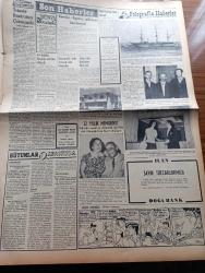 Vatan Gazetesi - 8 Eylül 1953 - Rakamlar Konuşuyor Yazan Ahmet Emin Yalman Köşe Yazısı - Mahkemeler Yeni Yıl Faaliyetine Başladı- Yargıtay Başkanı Bedri Köker - Başbakan Adnan Menderes'in Konuşmasının Tepkileri - Cavit Oral CHP'den Ayrıldı - Doktor Adenauer'in Partisi Çoğunluğu Sağladı - Kore'de Komünistler Tarafından İade Edilen Hasta Ve Yaralı Esirlerden Bir Türk Fotoğraf - Boksör Saim Saygılı İki Kişiyi Yaraladı - Yeşil Gözlü Soledad Yazan Greta Granor Yazı Dizisi - Marmara Hattında Yeni Sürat Postaları - Dram Tiyatrosunda Kartal Yuvası Piyesi İçin Günde 2 Defa Prova Yapılıyor - Fotoğraflarla Haberler - Afganistan Başbakanı Mareşal Şah Mahmud Han İstifa Etti - Afrika'da 4 Ay Yazan Tunç Yalman Yazı Dizisi - İstanbul Kapılarında Fethin Büyük Tarihi Romanı Yazan Feridun Fazıl Tülbentçi Yazı Dizisi - Haşim Mardin'le Mehmet Kavala'nın Duruşması - Çocuk Köşesi - Gripin - Borsa - Kodak - İstanbul Ankara İzmir Radyosu Programı - Makina Kimya Endüstrisi Diskleri - Bulmaca - Alman Seçimleri