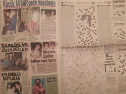 Hafta Sonu Extra Haftalık Aktüalite Sinema Tiyatro Müzik ve Magazin Gazetesi - 24 Temmuz 1992 - Sayı:30 - 2 yıldır sevişiyorlar - Adnan Kahveci - Alev Karaca - Füsun Kahveci - Hayrettin Karaca - Halit Çapın - Ali Naci Tuncer - Jak Kamhi - Seren Serengil - Murat Erdoğan - Uğur Dündar - Dilek Pamirtan - Dünya Dilek'i seyredecek - Gelin sizi uyutalım - Efe Özal'la az evcilik oynamadık - Hülya Işıl - Yaşar Alptekin - 2 yıldır sevişiyorlar - Feri Cansel'in hayatı film oluyor - Hülya Avşar - Mustafa Çağlar baltayı taşa vurdu - Tamer Taylan - Sibel Barış - Talat Bulut - Esin Afşar - Zeynep Uğur - Evlilik Köşesi - Gülay Önay - Muammer Sözübek - Dansöz Melike - Mustafa Sağlam - Mutlu Yuluğ - Julio İglesias seks perhizinde - Richard Gere - Kamuran Akkor - İbrahim Tatlıses - Derya Tuna - İdo Tatlıses - Spiker Rana oh ne ala! Rana Elik fotoğraf ve haberi - Tam Takım Gazete