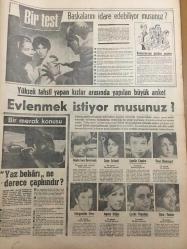 HÜRRİYET GAZETESİ 23 HAZİRAN 1968 YIL :21 SAYI :7239---7 Er Boğuldu ,5  er komada --Boykotlar kalkıyor : Antakya da bir turist öldürüldü ---Kan davası :İkisi çocuk 4 kişilik aileyi öldürdüler ---Annesinin böbreği takılan Hilton oteli  pastacısı altı  saat yaşadıktan sonra öldü ---İşgalciler rektör  Egeli ile evinde görüştüler ----Türkiye de içkili ilk polis  gazinosu  Adana da açıldı ---Alman koca  kıskandığı  30 yaşındaki eşini Türk işçisine öldürttü ---Kuzey Koreliler  Amerikan Casus Gemisini Batırdı ---Sarhoş olarak denize girip  boğulan İzmirli  kabzımal sun i  teneffüsle diriltildi ---New-York ta eski Roma alemleri yapılan lüks bir malikane basıldı ---Can satılacak --Kupa da karar günü ----Dünya rekorunu kıran üç zenci 10 cm fazla koştu ---Fenerbahçe Mümin ve Cenap ı takas yolu ile alacak ---1. Türkiye Bisiklet Turu Bugün Başlıyor --Karı koca ağaçtan düşerek öldü --