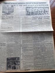 Vatan Gazetesi - 18 Eylül 1960 - Milli Birlik Komitesi ve Particilik Yazan Ahmet Emin Yalman Köşe Yazısı - Cemal Gürsel Kurucular Meclisine Taraftar - Adnan Menderes'e Yakınlığıyla Bilinen Suzan Sözen İfade Verdi - Fatin Rüştü Zorlu İle Mükerrem Sarol'un Ortaklığı Ortaya meydana Çıktı - Faik Nihad Subaşı Paris Basın Ataşe Muavini Oldu - Sovyet Başvekili Kruşçef Eisenhower İle Görüşecek Mi - Türkiye'de Doktorluk Sosyalleştirilecek Mi - Bütün İkballeri Arkasında Bırakmış Bir İnsan İsmet İnönü - Milli Korunma Suç Dosyaları Ağır Cezaya Devredilecek - Doktor Filiz Gençer Beynelmilel Kalp Kongresine Gitti - Suzan Sözen'in Hatıra Defterinden Adnan Menderes'in İsmet İnönü Kompleksi Vardı - 6 7 Eylül Ve Adnan Menderes - İki Resim Arasında 7 Farkı Bulun - Oktay Akbal Köşe Yazısı - İstanbul Ankara Radyosu Programı - Adnan Veli'den Fantezi - Çarşaf İçin Hükümet Tedbir Almayacak - Lise Mezunları Assubay Olacak - Cemal Gürsel'in Basın Toplantısı - Metin Oktay Yoktu Amma Galatasaray Yine Kazandı