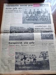 Vatan Gazetesi - 11 Ağustos 1958 - Bir İhtimal Daha Var Yazan Ahmet Emin Yalman Köşe Yazısı - İngiliz  Başbakanı Mac Millan Anıtkabir'de Ata'ya Saygı Duruşunda Bulundu - Türkiye İle İngiltere Arasında Ankara Görüşmeleri Dün De Devam Etti - Alman Basını Türkiye'ye Yardım Şarttı Diyor - Osman Bölükbaşı Dün İktidarın İthamına Cevap Verdi - Sinemaya Akın - Kalpaklılar Samim Kocagöz'ün Romanı Yazı Dizisi - Taş Devri Çizen Mıstık - Çakaralmaz Hafiye Çizen Eflatun Nuri - Felsefe ve Tarih Yazan Profesör Tayyib Gökbilgin - İngiliz Sömürgeciliği Ne Demektir Hasan M. Şevki Yazman - 30. Yıldönümü Münasebetiyle Harf Devrimi Yazan Osman Turgut Pamirli - Amerikan Firması Salah Construction Company İstanbul'un Dertlerini Halletmek İstiyor - Sovyetler Birliği Komünist Çin'e Atom Verecekmiş - Kuruçeşme'de Dün Bir İnfilak Oldu - Sovyet Başvekili Kruşçef Tehditler Savuruyor - Fakir Baykurt'un Hatırlattıkları - Kalbimin Sahibi Yazan Nihal Yeğinobalı Yazı Dizisi - Fenerbahçe Takımı Kadrosu Fotoğraf -Burçlar