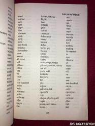 ENGLİSH WİTH EASE / KOLAY İNGİLİZCE / A. GUGASYAN / AKADEMİ BASIN YAYIN / İNGİLİZCE , TÜRKÇE KİTAP