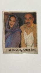 TÜRKAN ŞORAY, GAZETEDEN KESİLME FOTOĞRAFI, 5 x 3 cm EBADINDA