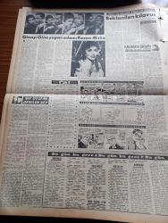 Vatan Gazetesi - 7 Temmuz 1958 - Yunanistan Artık Uyanmalı Yazan Ahmet Emin Yalman Köşe Yazısı - İsmet İnönü Dün İktidardan Acı Bir Dille Şikayet Etti - Bağdat Paktı İle Alakalı Olarak Geniş Çapta Temaslar Yapılıyor - Cumhurbaşkanı Celal Bayar Umurbey'e Gitti - Kıbrıs Türkiye'nin Olacaktır Bu Bir Tabiat Kanunudur - Lefkoşe'de Örfi İdare İlan Edildi - Yandan Akıyor Yandan Adnan Veli'nin Yeni Romanı Yazı Dizisi - Taş Devri Çizen Mıstık - Çakaralmaz Hafiye Çizen Eflatun Nuri - Atom Konferansı İkinci Safhada - Gina Lollobrigida'yı Gina Yapan Adam Kocası Mirko - Şu Ölüm Denilen Şey Yazan Frederic Dard Yazı Dizisi - Burç Falı - 3,5 Yürekli Şerif Çizen OCKS - Rüzgar Çelebi Çizen Guy Bara - Stiv Roper Çizen Saunder Ve Waggon - İstanbul'da Sinemalar Tiyatrolar Programı - Fay Temizleme Tozu - Fenerbahçe'de İktidarı Tarafsızlar Aldı - Osman Kavrakoğlu Raif Dinçkök Firuzan Tekil Ve Faruk Ilgaz Yeni İdare Heyetine Girdiler - Transfer - Zeki Rıza Sporel Fotoğraf - Müslim Bağcılar Konuşuyor