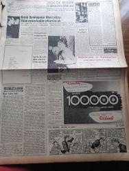 Vatan Gazetesi -  14 Temmuz 1958 - Lübnanlı Bir Bağdat Paktı Yazan Ahmet Emin Yalman Köşe Yazısı - İran Şahı Pakistan Cumhurbaşkanı Ve Irak Kralı Bugün İstanbul'a Geliyorlar - CHP Meclisi Dünkü Tebliğinde İktidara İtidal Tavsiye Etti - İsmet İnönü Faik Ahmet Barutçu ile Tokalaşıyor Fotoğraf - Kıbrıs'ta Dün 7 Türk Katledildi - Sivas Milletvekili Turhan Feyzioğlu Refah Edebiyatı İle Sıkıntı Yok Edilemez Dedi - Yirmi Öğrenci Barındıkları Pansiyondan Sokağa Atılıyor - Yandan Akıyor Yandan Adnan Veli'nin Yeni Romanı Yazı Dizisi - Taş Devri Çizen Mıstık - Çakaralmaz Hafiye Çizen Eflatun Nuri - Çekoslovakyadaki Film Festivaline Bu Yıl Katılıyoruz - Batık Dumlupınar Denizaltısı Ekim Ayına Kadar Çıkarılacak - Oktay Akbal Köşe Yazısı - Güzel Model Sylima'nın Şansı Açıldı - Kalbimin Sahibi Yazan Nihal Yeğinobalı Yazı Dizisi - Şu Ölüm Denilen Şey Yazan Frederic Dard Yazı Dizisi - İstanbul Ankara Radyosu Programı - Ankara Atletleri İstanbulu Mağlup Ettiler 127 114 - Nişantaşı Kulübü Kongresi