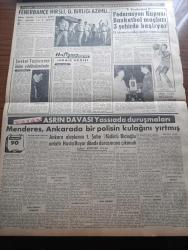 Vatan Gazetesi - 1 Mart 1961 - Başbakan Yardımcısı Muharrem İhsan Kızıloğlu İstifa Etti - Eski Vergiler Tecil Ediliyor - 14 Kişi Dün Örfi İdare Mahkemesine Verildi - Adnan Menderes Bir Polisin Kulağını Parçalamış - 555 K Olayı - Alp Kuran Seçim Komisyonundan İstifa Etti -14'lerden Şefik Soyyüce'nin Orduya Dönmesi Kabul Edildi - Aziz Nesin'in Romanı Kağnı Gölgesindeki Yazı Dizisi - Kira Ve Milli Korunma Kanunu Yazan İbrahim Çehreli - Hasan Ali Yücel Yazan Emil Galip Sandalcı - Oktay Akbal Köşe Yazısı - Amerikalı Müslüman Zenciler Irk Ayrılığına Taraftar - Bu İlkbahar Münich'te Adolf Hitler İmzalı Bir Kitap Yayınlanacak - Timsah Derisinden Yeni Bir Çanta - Asrın Davası Yassıada Duruşmaları - Fenerbahçe Hırslı Gençlerbirliği Azimli - Federasyon Kupası Basketbol Maçları 3 Şehirde Başlıyor - Şevket Taşlıcanın Ölüm Yıl dönümünde - Eşref Yalçıner'in Sorgusu - Spor Toto Neticeleri - Mehmet Akın Ve Vatan Cephesi - 1. Şube müdürü Niyazi Bicioğlu