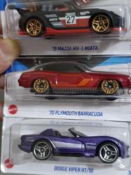 Hot wheels Mazda Dodge Barracuda metal model araba set koleksiyon dekor tasarım hediye vintage retro aksesuar nostalji süs minyatür diorama