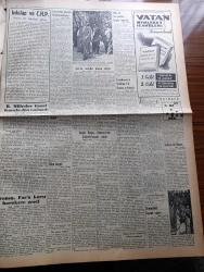 Vatan Gazetesi - 18 Ağustos 1953 - İran'ın Mukadderatı Yazan Ahmet Emin Yalman Köşe Yazısı - Sovyet Rusya Almanya'nın Birleştirilmesi İstedi - İran'da Tevkifler Devam Ediyor - Maliye Bakanı Hasan Polatkan - Sınırlardan Geçişin Kolaylaştırılması - Türkiye İle Rusya Arasında Görüşme - Ordu Atı Yarışmaları - Fransa Fas'a karşı Harekete Geçti - Bu Dağın Ardı Yazan Muzaffer Hacıhasanoğlu Yazı Dizisi - Klakson Yasağı Pavyonu Açılıyor - Şehir Tiyatrolarının İlk Oynayacağı Eser Kartal Yavrusu - Fotoğraflarla Haberler - Fenerbahçe Futbol Takımı Eylül'de İngiltere'ye Gidiyor - Turnadan Şimal Denizine 1953 Avrupası Yazan Burhan Arpad Yazı Dizisi - İstanbul Kapılarında Fethin Büyük Tarihi Romanı Yazan Feridun Fazıl Tülbentçi Yazı Dizisi - Stevenson Dünyayı Geziyor Yugoslavya Yazan Adlai Stevenson Yazı Dizisi - Çocuk Köşesi - Yeni Bir Gün Doğacak Yazan Emmanuel Robles Yazı Dizisi - Gripin - Borsa - Veritas Meşhur Alman Aile Ve Sanayi Dikiş Makineleri - Good Year Lastikleri - Mis Temizleme Tozu