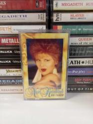 Neşe Karaböcek - Bir Tanem - Kaset -