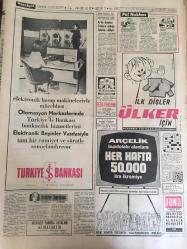 HÜRRİYET GAZETESİ 10 AĞUSTOS 1967 YIL :20 SAYI: 6926---Alman yazarın karısına sarkıntılık eden iki belediye reisi kim ?---Zeytinyağı iki firmanın daha adı  karıştı ---Yunan Cuntası Kıbrıs ta darbe yapacak ---20 Yıldır  oğlunun yolunu gözleyen İzmirli anneye  hayat verdi ---Türkiye nin  ilk kanser hastanesi dün açıldı ---Mersin de bayıltıcı sıcaktan  kimse sokağa çıkamıyor ---Orhaneli de yaşlı bir kadın Demirel e  orman muhafaza memurunun senden  fazla forsu var dedi ---Ay da donmuş sıvıların olduğu tahmin ediliyor ---Girgin Plak Sunar :Nurhan Girgin ---Mersin İd. Yurdu 42 Derece Sıcaklıkta Çalışıyor ---Kadri ve Tarık Mersin İd. Yurdun da Buluştu ---Fenerbahçe Dinamo ile 3. Defa Karşılaşıyor ---Ankara da takımları bu hafta ki maçlar için hazırlanıyor ----Hassas burunlu kız ,şişe koklama uzmanı oldu ---Meryem Ana nın Efes te ki evini hırsızlar soydu---Kıbrıs ta Türk ve Rumlar Arasında  Yine Çatışma Oldu ----Muş Milletvekili Kemal Aytaç  AP ye  girdi ---