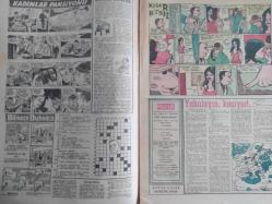 Pazar Haftalık Aktüalite Sinema Tiyatro Müzik ve Magazin Dergisi - 14 Mayıs 1961 - Sayı:242 - Kadınlar Pansiyonu ve Kibar Hırsız çizgi romanı - Şundan bundan - Yakalayın, kaçıyor!... - Jackie Kennedy - Ornek Köy - Hayat Adamı mısınız - Köstebek Hüsnü çizgi romanı - Müzik Kulübü - Fecri Ebcioğlu - Jo Ann Campbell - Sesi Kadar Kendisi de Güzel - Hanımlarla Başbaşa - Zeynep Berk - Güzellik Öğütleri - Cannes Festivali - Fedakar Evlat - Define Adası - Buffalo Bill çizgi romanı - Akıllı Horoz - Bir Tokat bir akçe! - Vakvaka kardeş, Boncuk, Tilki Amca ile Tavşan Kardeş ve Miki Fare çizgi romanı - Doğum Günü - Denizde Striptease - Caz Şarkıcısı - Çetin Özkırım - Çılgın Aşıklar - İki Orduda Döğüştüm - Sakatlıktan Korunmada Acil Tedavi - Yenilmez Yumruk Ben Bolt çizgi reklamı - Hastanede Aşk - İstanbul'un Su Derdi - Genç Kız Kalbi ve Uçan Adam çizgi romanı - Zeki Müren - Türk Filmleri Yarışması - Belgin Doruk evlendi -  Özdemir Birsel fotoğraf ve haberi - Tam Takım Dergi