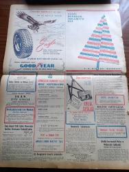 Vatan Gazetesi - 23 Temmuz 1953 - Politikasız Üniversite Yazan Ahmet Emin Yalman Köşe Yazısı - Rus Notasına Cevap Verilecek - Bir Millet Partili Tevkif Edildi - Deniz Malzeme Ambarı Yandı - Malatya Suikastı Davası Savcı On Yedi Sanığın İdamını İstiyor - İdamı İstenen Sanıklar Arasında Necip Fazıl Kısakürek Ve Hüseyin Üzmez de Var - Milli Tesanüt Birliği Türkçe Kuran Müsabakası Açıyor - Doğu Almanya'ya Gıda Yardımı Kesilmeyecek - Bina Yapımını Teşvik Kanunu - İçimizdeki Şeytan Yazan Raymond Radiguet Yazı Dizisi - Şehir Bandosu Açık Hava Konseri Verecek - İsrail'de Gösteriler - Fotoğraflarla Haberler - Etibank'ta Yeni Bir Suistimal İddiası - Sovyet Filmlerine Mısır'da Müsaade Edildi - İstanbul Kapılarında Fethin Büyük Tarihi Romanı Yazan Feridun Fazıl Tülbentçi Yazı Dizisi - İstanbul Operası - Öğretici Filmler Yazan Sadun Tanju - Tuna'dan Şimal Denizine 1953 Avrupası Yazan Burhan Arpad Yazı Dizisi - Eğitim Öğretim Gençlik Köşesi - Yeni Bir Gün Doğacak Yazan Emmanuel Robles Yazı Dizisi