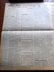 Vatan Gazetesi - 30 Temmuz 1953 - Örnek Bir Memleket Yazan Ahmet Emin Yalman Köşe Yazısı - Kore'deki Esirler İade Edilecek - Büyük Cihad Gazetesi Mahkum Oldu - Adnan Menderes Dün Amiral Mountbatten'i Kabul Etti - Saidi Nursi - Seçimler Hakkında Karar Yok - Avrupa Birliği Ve Meseleleri - Vicdan Ve Toplanma Hürriyeti Kanunu - Sabiha Gökçen Amerika'da Büyük İlgi İle Karşılandı - İçimizdeki Şeytan Yazan Raymond Radiguet Yazı Dizisi - Taksim Meydanının Altına Garaj Yapılmak İsteniyor - Opera Binası İnşaatı Başlıyor - Amerika'ya 209 Bin Göçmen Kabul Edilecek - Fransa Güzeli Sylvaine Carpentie - Afrika'da 4 Ay Yazan Tunç Yalman Yazı Dizisi - İstanbul Kapılarında Fethin Büyük Tarihi Romanı Yazan Feridun Fazıl Tülbentçi Yazı Dizisi - Tuna'dan Şimal Denizine 1953 Avrupası Yazan Burhan Arpad Yazı Dizisi - Borsa - Futbol Federasyonları Başkanları Kongresine Türkiye'de Davet Edildi - Milletlerarası Futbol Şampiyonasının Tarihleri - Türkiye Tenis Birincilikleri - Sadi Tek'in 40. Sanat Jübilesi