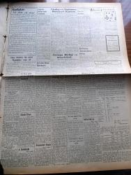 Vatan Gazetesi - 30 Temmuz 1953 - Örnek Bir Memleket Yazan Ahmet Emin Yalman Köşe Yazısı - Kore'deki Esirler İade Edilecek - Büyük Cihad Gazetesi Mahkum Oldu - Adnan Menderes Dün Amiral Mountbatten'i Kabul Etti - Saidi Nursi - Seçimler Hakkında Karar Yok - Avrupa Birliği Ve Meseleleri - Vicdan Ve Toplanma Hürriyeti Kanunu - Sabiha Gökçen Amerika'da Büyük İlgi İle Karşılandı - İçimizdeki Şeytan Yazan Raymond Radiguet Yazı Dizisi - Taksim Meydanının Altına Garaj Yapılmak İsteniyor - Opera Binası İnşaatı Başlıyor - Amerika'ya 209 Bin Göçmen Kabul Edilecek - Fransa Güzeli Sylvaine Carpentie - Afrika'da 4 Ay Yazan Tunç Yalman Yazı Dizisi - İstanbul Kapılarında Fethin Büyük Tarihi Romanı Yazan Feridun Fazıl Tülbentçi Yazı Dizisi - Tuna'dan Şimal Denizine 1953 Avrupası Yazan Burhan Arpad Yazı Dizisi - Borsa - Futbol Federasyonları Başkanları Kongresine Türkiye'de Davet Edildi - Milletlerarası Futbol Şampiyonasının Tarihleri - Türkiye Tenis Birincilikleri - Sadi Tek'in 40. Sanat Jübilesi