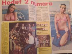TV'de 7 Gün Gong Haftalık Aktüalite Sinema Tiyatro Müzik ve Magazin Dergisi - 24 Haziran 1981 - Sayı:26 - Müjde Ar ve bir aşkın anatomisi - Ajda Pekkan'ın hesapları nasıl bozuldu - Mazhar, Fuat, Özkan Posteri - Barış Manço - Cahit Oben - Melih Kibar, bir yerli ABBA peşinde - Timur Selçuk - Onno Tunç - Esin Afşar ikinci gençliği arıyor - Plaklar Yarışıyor - Necdet Tokatlıoğlu - Semra İnanç - Uğur Böcekleri - Gülistan Okan - Gönül Akkor - Erdem Alkın - Şehrazat - Nurhan Damcıoğlu - Atilla Yelken - Rüçhan Çamay - Joan Baez'in dönüşü - Bucks Fizz - Dalida - Sibel Egemen - Taner Olcay - Sacit Çöze - Merih Dumlu - Kamil Özler - Ender Töktökü - İlhan İrem - Cihan Ünal - Hülya Koçyiğit - Yeni bir ev, yeni bir hayat - Ümit Tokcan - Mustafa Hisarlı - Zihni Göktay - Seden Kızıltunç - Zeki Müren, beraat etti - İbo, iki kadın eskitti - Nihat Işıklar - Coşkun Demir - Serpil Nur - Müziğe mizah katan besteci - Levent Baki - Saadet Sun - Salim Dündar - Kemal Pehlivan - Selçuk Sun - Tam Takım Dergi