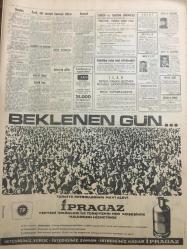 HÜRRİYET GAZETESİ 14 NİSAN 1967 YIL :19 SAYI :6808----Ford ,İstanbul da otomobil sanayii kurmak istiyor ---Azılı eşkiyanın teslim olmak için aldığı para ,bir sır gibi saklanıyor ---Ali İpar ,Sunay ile görüşme talebini tekrarladı ---Acıların en büyüğü : Zavallı Nurten in  kesik başı adli tıbba gönderildi ---Demirel :Boğaz Köprüsü ve Televizyon 5 Yıl İçinde Yapılacak Dedi ---Eşini öldüren emekli yarbay  bulunamadı ---Grivas ,Türk Mevzilerini ele geçirmek için  taarruz planı hazırlamış ---Jandarma ile çarpışan kaçakçılardan biri  öldürüldü ---İçişleri Bakanlığı ,6 Merkez Valisini İstanbul a Gönderdi ---12 Kişiyi kara listeye alan katil yakalandı ---Fenerbahçe -Altay Maçı Çok Çetin Geçecek ---Amerika dan davet var ---Marmara Bisiklet Turu için 17 Memleket  Çağırıldı ---Gönülleri fetheden : Genç Osman ---9 Ayda Türkçe öğrendi --Pakistan da Hava Yolları New York ta İstanbul un bedava reklamını yapıyor ---Kazıda buldukları altınları paylaşmayıp   karakola düştüler --