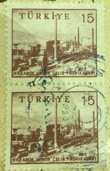 Mektup Zarfından Kesilmiş  / Postadan Geçmiş İkili Pul Filateli - Damgalı - KARABÜK DEMİR ÇELİK FABRİKASI, 15 PARA  - Türkiye Cumhuriyeti - Turkish Stamp - NOSTALJİK DOĞUM GÜNÜ HEDİYESİ