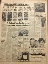 HÜRRİYET GAZETESİ 2 MART 1966 YIL :6408---Seçim Kanunu için Muhalefet Birleşti ---Gürsel in  sağ tarafından dün çekilme oldu ---Zorba şoförler ,gençlere saldırıp ikisini yaraladı ---Gece sinema da cinayet işleyip mezarlıkta gizlene genç yakalandı ---Kolera için 30 ilde seminer açılıyor ---Altın polisi katil Türk 'ü ele geçirdi ---Planlama Müsteşarı  Görevinden Ayrıldı ---Mısır barışçı pilotu İsrail e iade edecek ---Leyla Gencer ,Roma da büyük başarı kazandı ---1966 Altın Mikrofon Yarışması Nisan Ayında Yapılacak ---Bazı maden işçilerine yüzde  altmışa kadar zam yapılıyor ---Grev yüzünden Paris ,metrosu çalmayınca Halk yaya kaldı ---Milli Takım Namzetleri Levisky ile oynuyorlar ---Fenerbahçeliler ,Beşiktaş ın şampiyon olmasını istiyor ---Lefter Tekrar Vazifeye Başladı ---Aşkale li Makbule Londra Sosyetesine Ayak Uydurdu --Ünlü dansöz Prenses  Emine ,Lord kocasının ısrarı ile dansı bıraktı --Senatör Abdurrahman Kavak ,CHP den  istifa etti --49 Ülke dolaşan Kafkas -Gürcü Balesi ilgi gördü
