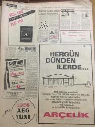 HÜRRİYET GAZETESİ  27 ŞUBAT 1966 YIL :18 SAYI :6404---Yezidi Lideri Emavil 'in Eli ,Eteği Öpülüyor ---İzmir de Kula ,İstanbul da cam işçileri yürüyüş yaptı: Amerika dan  modern silah istiyoruz  ---Yeni Cumhurreisi Dr.Nurettin Atassi ----Merter cinayeti 6 sene sonra karara bağlandı ---Demirel Erhart ile görüşmeyi arzuluyor ---Yaşlı imam ,ilkokul kapısında  ter döküyor ---Boro  lar Cristobal da Pasifik  Yolculuğu İçin Hazırlık Yapacak ----Belediye bütçesinde  açık 185 milyon lira ---Doktorlar durumu ümitsiz  hastaları öldürebilmeli ---Fenerbahçe -Galatasaray oynuyor --Beykoz 'u 1-0 yenen İst. Spor şimdilik durumunu düzeltti ---Feriköy Vefa 'yı farklı yendi ---Hacettepe son  dakika da kazandı :2-1---Bir pilot 50 kişiyi sağ salim yere indirdikten sonra kalpten öldü ---Prenses İra ,film için  kontrat imzaladı ----Hacettepe son dakika da kazandı :2-1---Galatasaraylı Tarık nezarethane de para bekliyor ----Radyo Programları ---20 Günde 20 Yaş Gençleşiyorlar ---