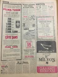 HÜRRİYET GAZETESİ  2 MAYIS 1967 YIL :20 SAYI :6826---48 ler  kuracakları parti için hazırlığa  başladılar ---İnönü :Bayram Yapıyorum ---Kapıkule ye 24 saatte 8 bin turist geldi ---İhtilalciler herkese ikramiye dağıtıyorlar ---Varto ve Hınıs ta Zelzele Oldu ---Yunanistan da deprem :4 ölü var ---Türkiye de Buğday  üretimi 30 milyon ton  olabilir ---Köy  düğününde ateş eden geçler  bir kadını öldürdü ---Gaziantep te 350 CHP li istifa etti ---Toto da 13 maçı 57 kişi bildi --Tabanca ve bıçak ile birbirlerine öldürdüler ---Gecekondu bölgelerinin okul ve  öğretmen ihtiyacı karşılanıyor ---Survevor un kazması Ay ın yüzünde bir kayaya rastladı ----Fenerbahçe ve Beşiktaş 'ın 3 er  maçı kaldı ---M.Ali Clay ın yerine yeni bir Dünya Şampiyonu seçmek için  turnuva tertipleniyor ---Bandırmalı seyircileri Balıkesirliler dövdü ---Tamir Parası Bulamadıkları Otomobili Hazineye Bıraktı  ---Londra da  haydutlar zırhlı  otomobilden  21 milyon liralık külçe altın çaldı --