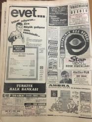 HÜRRİYET GAZETESİ  2 MAYIS 1967 YIL :20 SAYI :6826---48 ler  kuracakları parti için hazırlığa  başladılar ---İnönü :Bayram Yapıyorum ---Kapıkule ye 24 saatte 8 bin turist geldi ---İhtilalciler herkese ikramiye dağıtıyorlar ---Varto ve Hınıs ta Zelzele Oldu ---Yunanistan da deprem :4 ölü var ---Türkiye de Buğday  üretimi 30 milyon ton  olabilir ---Köy  düğününde ateş eden geçler  bir kadını öldürdü ---Gaziantep te 350 CHP li istifa etti ---Toto da 13 maçı 57 kişi bildi --Tabanca ve bıçak ile birbirlerine öldürdüler ---Gecekondu bölgelerinin okul ve  öğretmen ihtiyacı karşılanıyor ---Survevor un kazması Ay ın yüzünde bir kayaya rastladı ----Fenerbahçe ve Beşiktaş 'ın 3 er  maçı kaldı ---M.Ali Clay ın yerine yeni bir Dünya Şampiyonu seçmek için  turnuva tertipleniyor ---Bandırmalı seyircileri Balıkesirliler dövdü ---Tamir Parası Bulamadıkları Otomobili Hazineye Bıraktı  ---Londra da  haydutlar zırhlı  otomobilden  21 milyon liralık külçe altın çaldı --