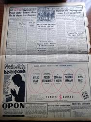 Vatan Gazetesi - 14 Nisan 1956 - Yolculuk Notları 2 Umumi Boykotaj Yazan Ahmet Emin Yalman Köşe Yazısı - Başvekil Adnan Menderes ile Hariciye Vekili Fuat Köprülü Bugün Tahran'a Gidecekler - Amerika'dan Bize Yeni Yardımlar - İktidarın Muhalefet Aleyhinde Hazırlığı - Nazlı Tlabar Ahmet Tokuş Ve Celal İnce Washington'da - Maydanoz Milletlerarası Dolandırıcıyı Ele Verdi - İsrail Kuvvetleri Mütareke Hattından 500 Metre Çekilecek - Ölüme Gidiyorum Yazan Carter Dickson Yazı Dizisi - Kalkınma Ve Halk Yazan Adil Aşçıoğlu - Bir Nefes Sıhhat Yazan Doktor Fevzi Aksoy - Geçmişte Bugün İsyanın İkinci Günü Yazan Feridun Fazıl Tülbentçi Yazı Dizisi - Gazeteci Ceyn Arden'in Maceraları Çizgi Roman - Hoş Memo Karikatür Çizen Al Capp -  Siyasi Hatıralar Yazan General Ali Fuat Cebesoy Yazı Dizisi - Asrımızın En Büyük Casusluk Hadisesi - Ev Kadın Moda - Radyo Bulmaca - Macar Grekoromen Takımı İle Bu Akşam Karşılaşıyoruz- Bugün Vefa Adalet Karşılaşıyor - Meşhur Oyuncu Kopa Fransızları Terkediyor - Ping Pong