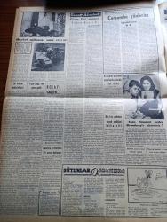 Vatan Gazetesi - 18 Ocak 1956 - Ahmet Emin Yalman Köşe Yazısı - Türkiye Amerika Arasında İktisadi Görüşme Başlıyor -  Milli Güreş Antrenörü Yaşar Doğu Dün Gece Geldi - Yunanistan Oktay Engin Davasını 6 7 Eylül Hadiselerine Karşı Bir Koz Olarak Kullanıyor - Bir Hac İşleri Dairesi Kurulması Teklif Edildi - Sosyalist Mollet'nin Yeni Fransız Kabinesini Kurması Mümkün - Fırtınalı Gece Yazan Orhan Kemal Yazı Dizisi - Çayhane Piyesi 145 Defa Temsil edilecek - Migros Türk Fiyat Listesi - Geçmişte Bugün Sadullah Paşanın İntiharı Yazan Feridun Fazıl Tülbentçi Yazı Dizisi - Assuan Yıldızı Türkiye'ye Askeri Malzeme Getiriyor - Anna Mangani Neden Broadway'e Gitmemiş - Palazza Pitti Orkestrası Konserleri 1  Yazan Fikri Çiçekoğlu - Ankara İstanbul Radyosu Programı - Bulmaca - Ordu Takımı İle Galatasaray Bugün Karşılaşıyor - İtalya Kış Olimpiyatlarına Hazırlanıyor - Mithatpaşa Stadında Portatif Tribün Hazırlıkları Başladı - Silahlı Kuvvetler Kayak Şampiyonası - Nevin Aypar Puro Tuvalet Sabunu Reklamı