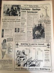 HÜRRİYET GAZETESİ 29 NİSAN 1967 YIL :19 SAYI :6823---Huduttaki silahlı çatışmada bir Türk ile 4 Yunanlı öldü ---CHP Kurultayı Kavga ve Gürültü ile Başladı --Pavlos :Karanlık günler  geçiren Yunanistan ,çukura itilmektedir dedi ---İnönü 8 leri sert bir dille  suçladı ---Kurultay  önceden  tahmini ettiğimiz gibi  tertiplenmiş ---Türk -Pakistan görüşmeleri Demirel ve Eyüp arasında yapılıyor ---Emekliye sevk edilen bin başı hakime  :Maaşım azaldı  nafakamı indirin  dedi ---Gülhane Parkında Lastik Tekerlekli Tramvay Çalışacak ---Yeni Amsterdam Hava Alanı Denizden 4 Metre Aşağıda ---Fenerbahçe -Hacettepe karşılaşıyor ----K.Yaka ve İzmirspor  yarın ki kader  maçı için  kampa girdi ---Beykoz -Adanaspor B.Sporu -Zonguldak  oynuyor ---Modacı Sylvıe  Vartan  ---Çıplak Ayaklı Şarkıcı :Sandie Shaw ---Bir ilçe yasak bölge ilan edildi --Albay Papadopulos  darbeden önce  kralın haberdar edilmediğini resmen açıkladı ----Bir Tombalacı ,Haraç Vermeyen Arkadaşını Bıçakla Öldürdü ---