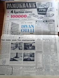 Vatan Gazetesi - 21 Ocak 1956 - İki Kapıdan Hangisi Yazan Ahmet Emin Yalman Köşe Yazısı - İspat Hakkı Teklifi Adliye Encümeninde Görüşüldü - Oktay Engin'in Babası Fuat Engin Başvekil Adnan Menderes'e Mektup Yolladı - 6 7 Eylül Hadiseleri Tahkikat Safhasında Mecliste Açıklandı - Söke'de 200 Çingene Polis Ve Bekçilerle Çarpıştı - İngiltere İle Makarios Muhtariyette Birleşiyor - Varlık Roman Armağanını Yaşar Kemal'in İnce Mehmet'i Kazandı - İstanbul Üniversitesi Bütçesi 23 Milyon Lira - Fırtınalı Gece Yazan Orhan Kemal Yazı Dizisi - Şehir Tiyatrosunun Kıymetli Sanatkarlarından Perihan Yanal'ın İkinci Ölüm Yıldönümü - Geçmişte Bugün Onaltıncı Lui'nin İdamı Yazan Feridun Fazıl Tülbentçi Yazı Dizisi - 8 Yaşındaki Şair Minou Drouet Jüri Önünde Şiir Yazdı - Gazeteci Ceyn Arden'in Maceraları Çizgi Roman - Hoş Memo Karikatür - Kadınları Teşhir Eden Üstad Rejisör Sacha Guitry - Ressam Degas'nın Çok Büyük Bir Heykeltıraş Olduğu Anlaşıldı - Televizyon Seyircileri İçin Beliren Tehlike -  Good Year